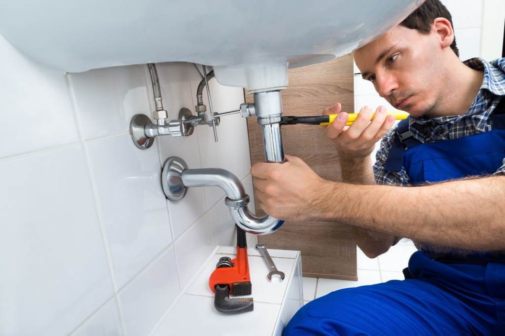 Everest plumber at work